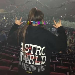 Meet your Posher, Madelyne